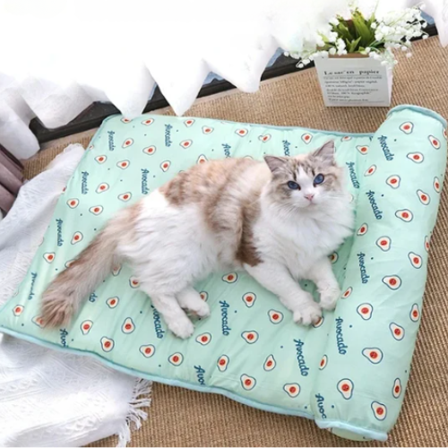 Alfombra mullida y relajante para gato
